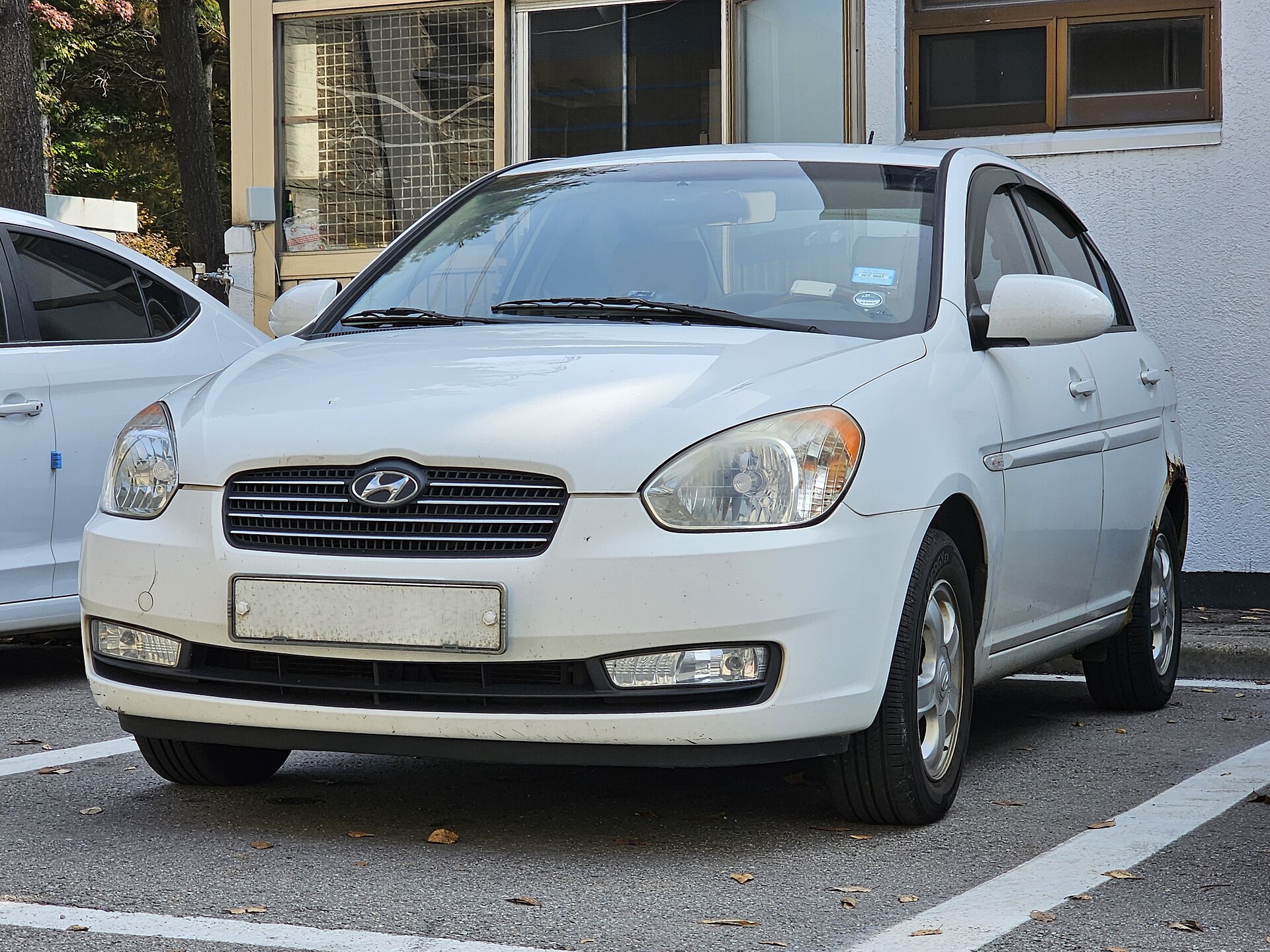White Hyundai Verna